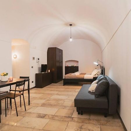 Trani -Suite ❉Marmor - Elegante Casa Storica ❉ Ngoại thất bức ảnh