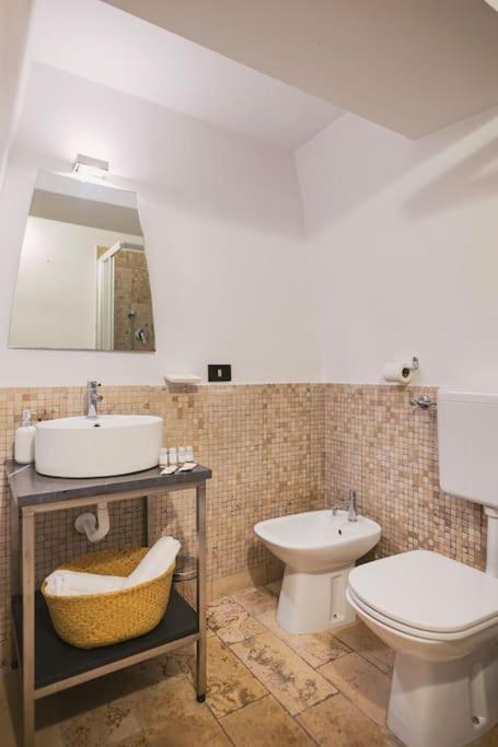 Trani -Suite ❉Marmor - Elegante Casa Storica ❉ Ngoại thất bức ảnh