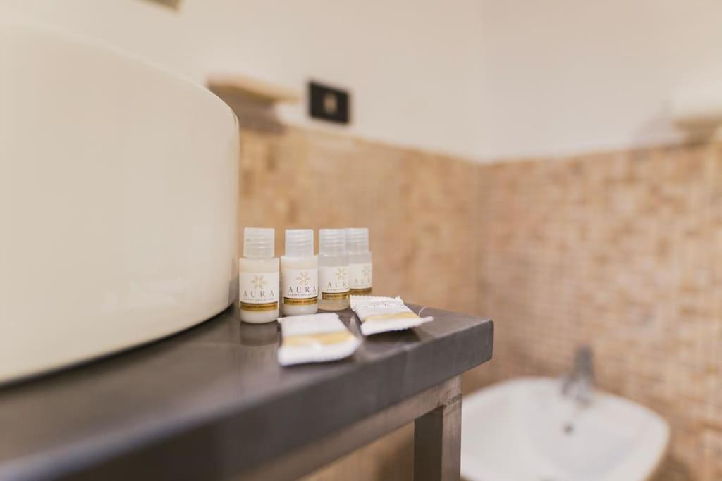 Trani -Suite ❉Marmor - Elegante Casa Storica ❉ Ngoại thất bức ảnh