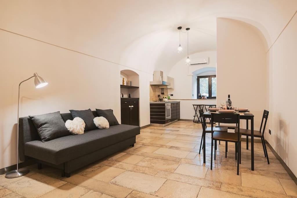 Trani -Suite ❉Marmor - Elegante Casa Storica ❉ Ngoại thất bức ảnh